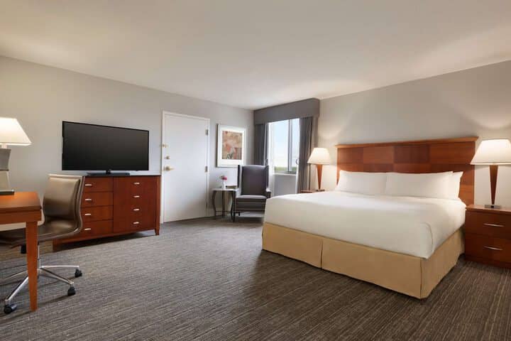 Room 29 of 70