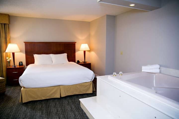 Room 16 of 70